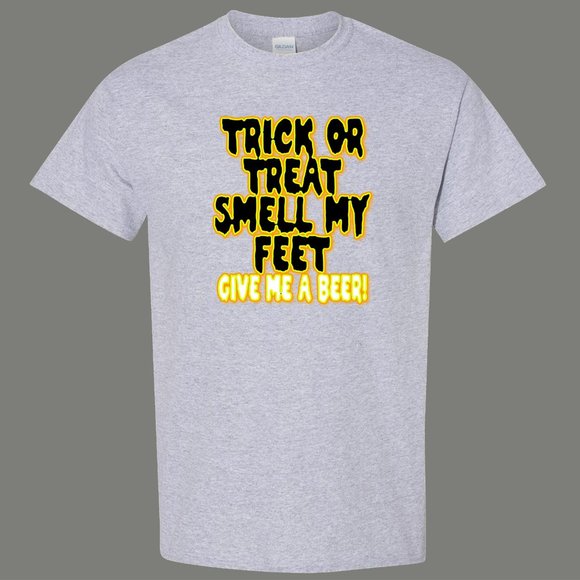 Trick R Treat Smell My Feet Gimme a Beer Halloween Shirt - Picture 3 of 4